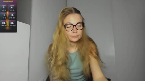 Tasya online show from September 25, 4:47 pm