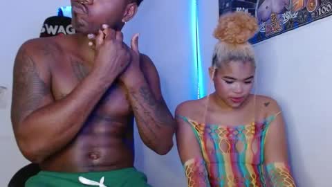 harley_quinnn111 online show from May 29, 7:01 pm