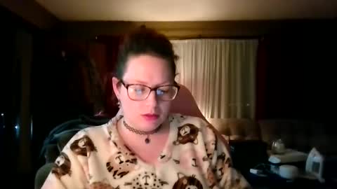 Snapshot of harlotdp1 chatting on March 1, 1:00 am Slut online show from March 1, 1:00 am