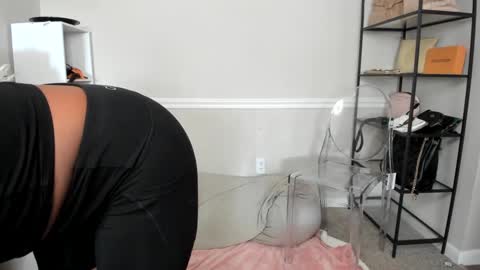 Harmonie Marquise online show from September 29, 1:10 pm