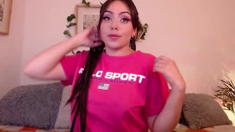 Snapshot of harmonyy01 chatting on February 27, 5:18 am Harmony Please help me to reach 100 thumbs up online show from February 27, 5:18 am
