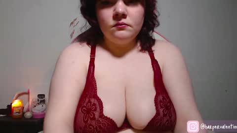 Snapshot of harpervalentinexxx chatting on February 13, 3:39 am harpervalentinexxx online show from February 13, 3:39 am