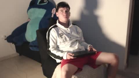 Sebastian online show from February 19, 12:54 am