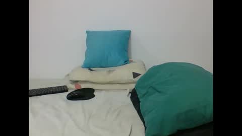 Snapshot of harry_goldenmillerx10fun chatting on February 8, 6:55 pm  Harry    online show from February 8, 6:55 pm