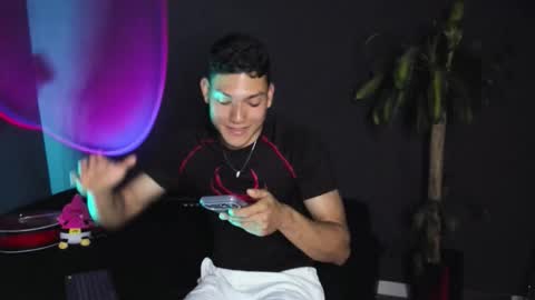  ... online show from October 4, 2:42 am