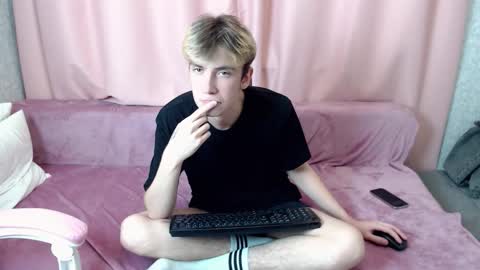 harvey_foster online show from November 1, 11:53 am