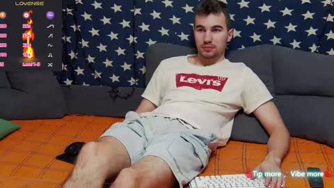 Snapshot of harvey_ren chatting on March 2, 9:32 pm Harvey online show from March 2, 9:32 pm