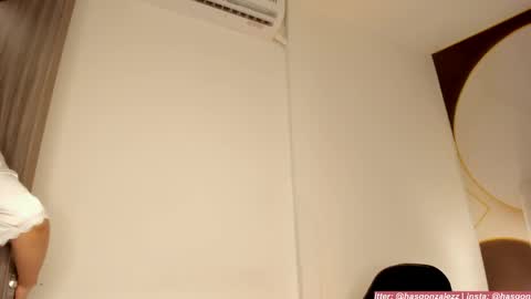 has_gonzalezz online show from April 11, 7:45 am