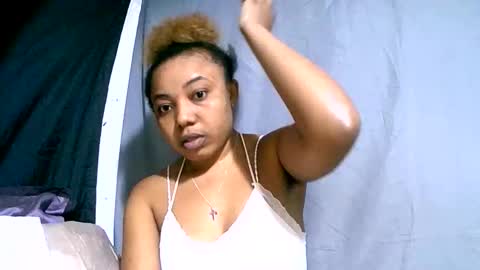 hasimina09 online show from October 3, 1:30 pm