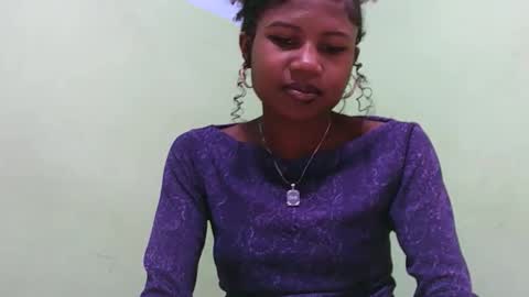 hasleyinah online show from January 18, 5:49 am