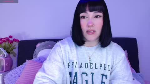 Snapshot of hatzukoi_miaow chatting on February 18, 3:31 am petunia online show from February 18, 3:31 am