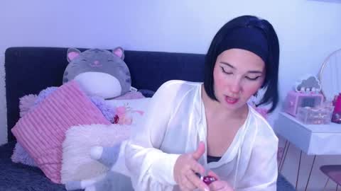 Snapshot of hatzukoi_miaow chatting on September 15, 7:10 am petunia online show from September 15, 7:10 am