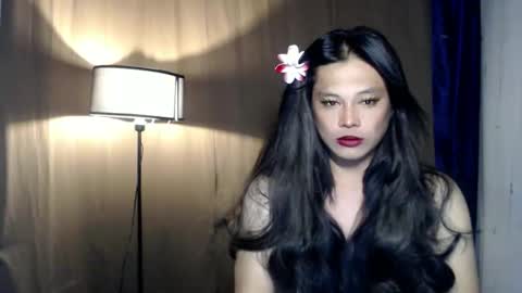 LALA A online show from October 12, 5:59 pm