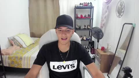 Hayen Boy online show from November 3, 10:11 pm