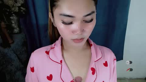 haylee online show from December 3, 2:12 am