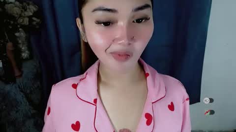 haylee online show from December 2, 2:10 am