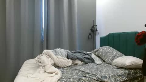 Hazel online show from November 13, 3:15 pm