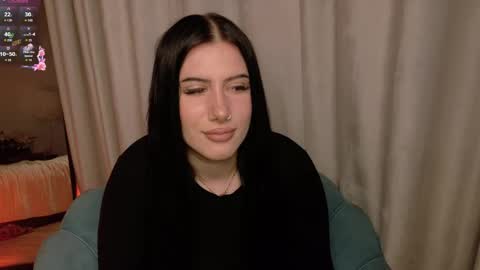 hazelhayess online show from May 24, 4:46 pm