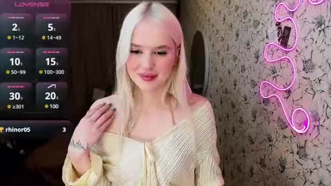 Snapshot of healing__girl chatting on March 9, 1:26 pm Valeria online show from March 9, 1:26 pm