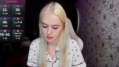 Snapshot of healing__girl chatting on January 26, 1:04 pm Valeria online show from January 26, 1:04 pm
