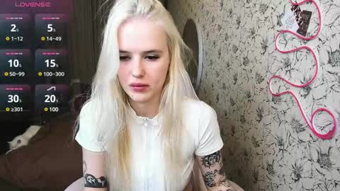 Snapshot of healing__girl chatting on March 12, 8:41 pm Valeria online show from March 12, 8:41 pm