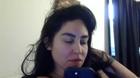 heatwavee online show from April 22, 4:25 pm