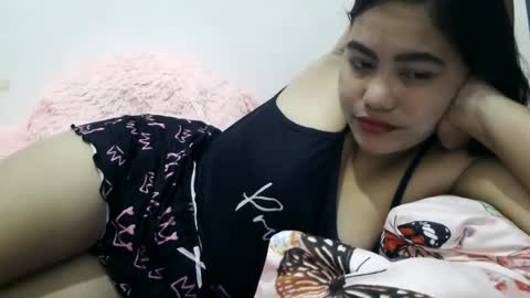 Snapshot of heavenlyeyes69 chatting on January 25, 9:35 pm heavenlyeyes69 online show from January 25, 9:35 pm