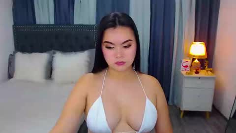 Snapshot of heavenlytransx chatting on February 24, 9:09 pm ITS FREE TO ASK online show from February 24, 9:09 pm