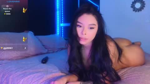 Snapshot of hecate_gh chatting on January 28, 12:15 am Hecate online show from January 28, 12:15 am