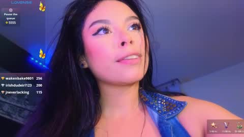 Snapshot of hecate_gh chatting on December 31, 12:32 am Hecate online show from December 31, 12:32 am