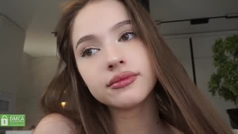 Snapshot of hecola chatting on January 22, 2:14 pm Nika next stream 200pm GMT online show from January 22, 2:14 pm