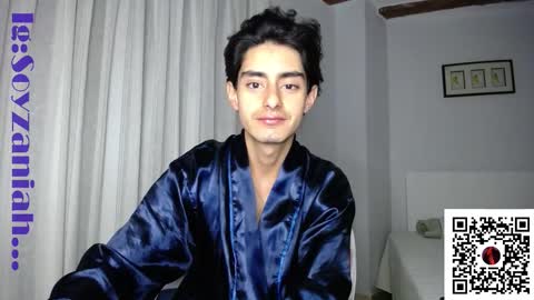 hefestion_ online show from November 18, 6:33 pm