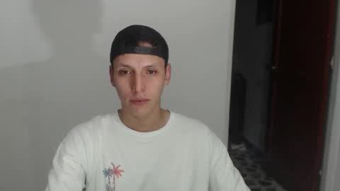 hefesto_69 online show from December 4, 1:16 am