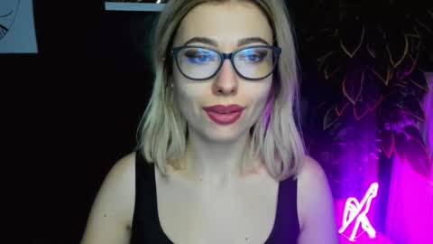 Snapshot of heidi_pleasure chatting on February 26, 10:49 am Heidi online show from February 26, 10:49 am
