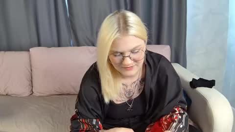 Emma online show from May 22, 10:55 am