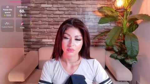 Sara online show from November 14, 9:05 pm