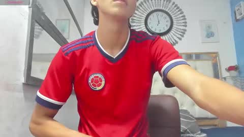 heiker_ online show from March 8, 10:24 pm