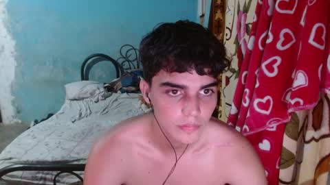 heiker__ online show from June 5, 2:07 am