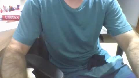 heitorcp1 online show from April 20, 4:37 am