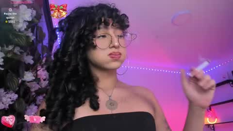 Snapshot of heka_prudence chatting on February 28, 3:26 am Heka Prudence online show from February 28, 3:26 am