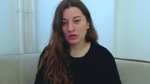 helen_adams_ online show from February 6, 9:00 am