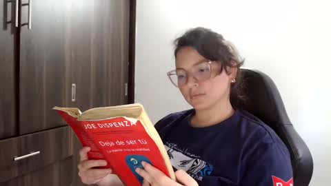 helena online show from September 25, 4:36 pm