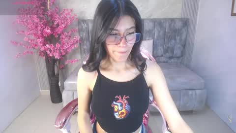 helena1_s online show from September 22, 8:13 pm