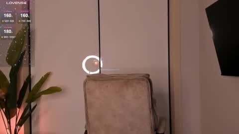 Helen online show from February 25, 6:55 pm