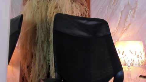 Helena Santos  online show from March 15, 11:24 am