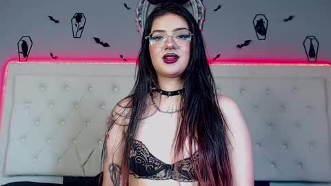 helenamorningstar online show from February 20, 7:45 am