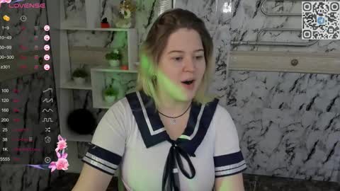 helenhartt online show from November 4, 6:04 am