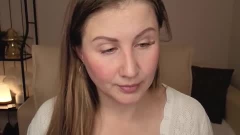 Helen online show from November 13, 1:52 am