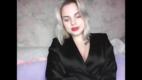 helga_now online show from March 5, 7:17 pm