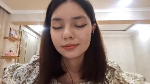 Snapshot of helgakraszewski chatting on September 10, 7:37 pm Alice online show from September 10, 7:37 pm